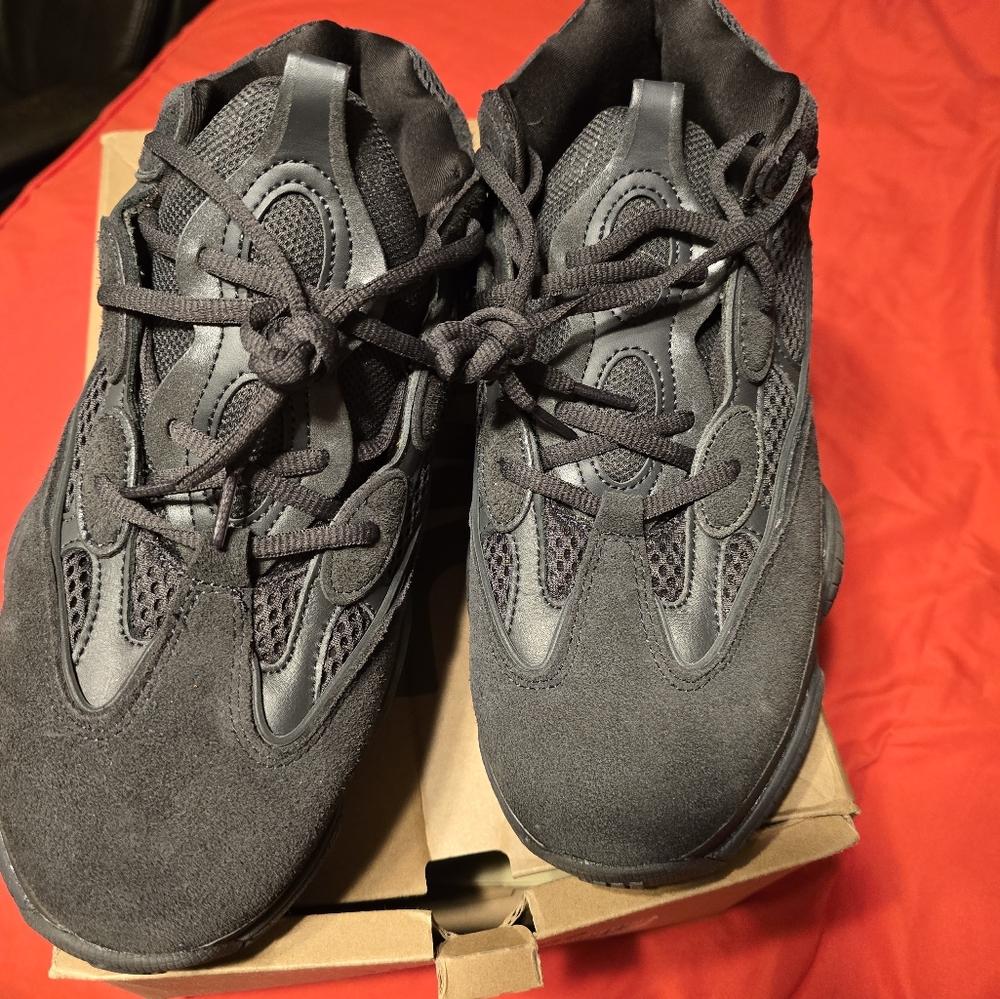 Yeezy 500 size 12